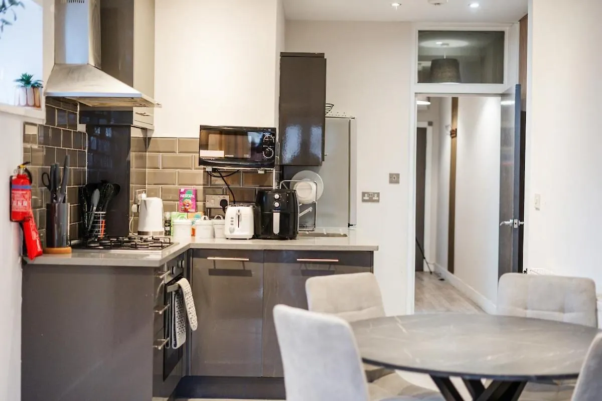 Stylish 1Bed Apartment With Garden Netflix And Free Parking Cardiff 0*,  Velká Británie