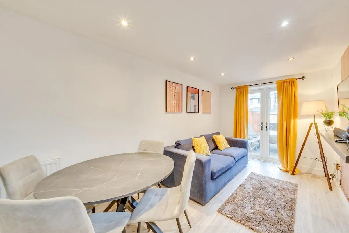 Stylish 1Bed Apartment With Garden Netflix And Free Parking Cardiff